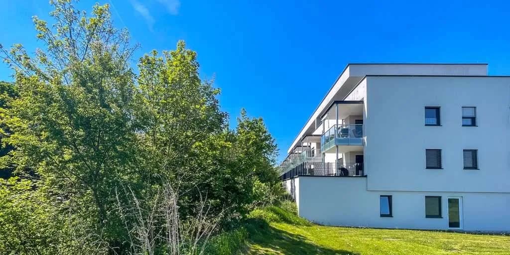 Obernberg am Inn: Perfekte Start - Single Wohnung mit großen Balkon & Tiefgaragenplatz!
