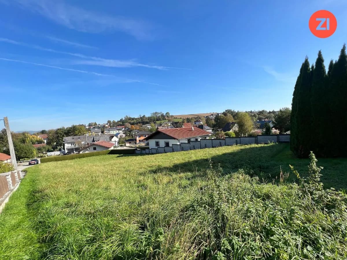 Schönes Baugrundstück in ruhiger Lage in Strassham - Nur 20 Minuten von Linz - ohne BAUZWANG - Bild 1