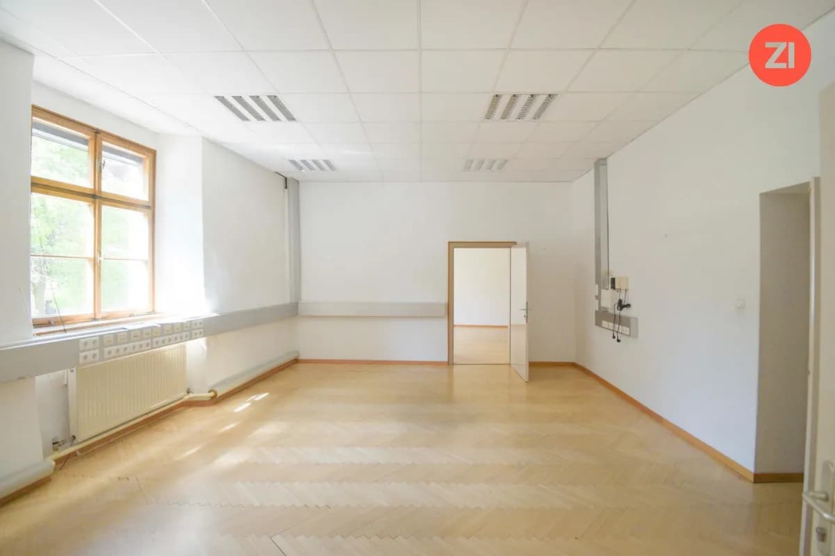 Herrliches Altbau Büro - beste Lage / Stellplätze verfügbar - Bild 1