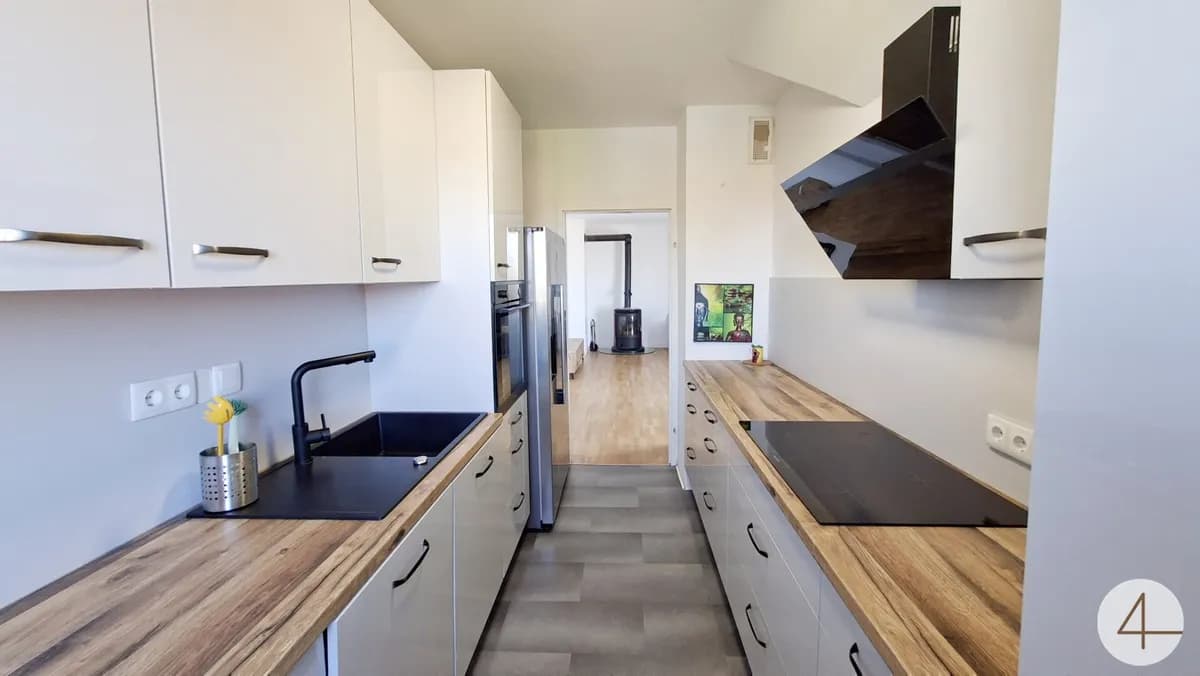 Geräumige 4-Zimmer-Wohnung mit Kfz-Stellplatz - Nur ca. 5Km von Tulln entfernt!