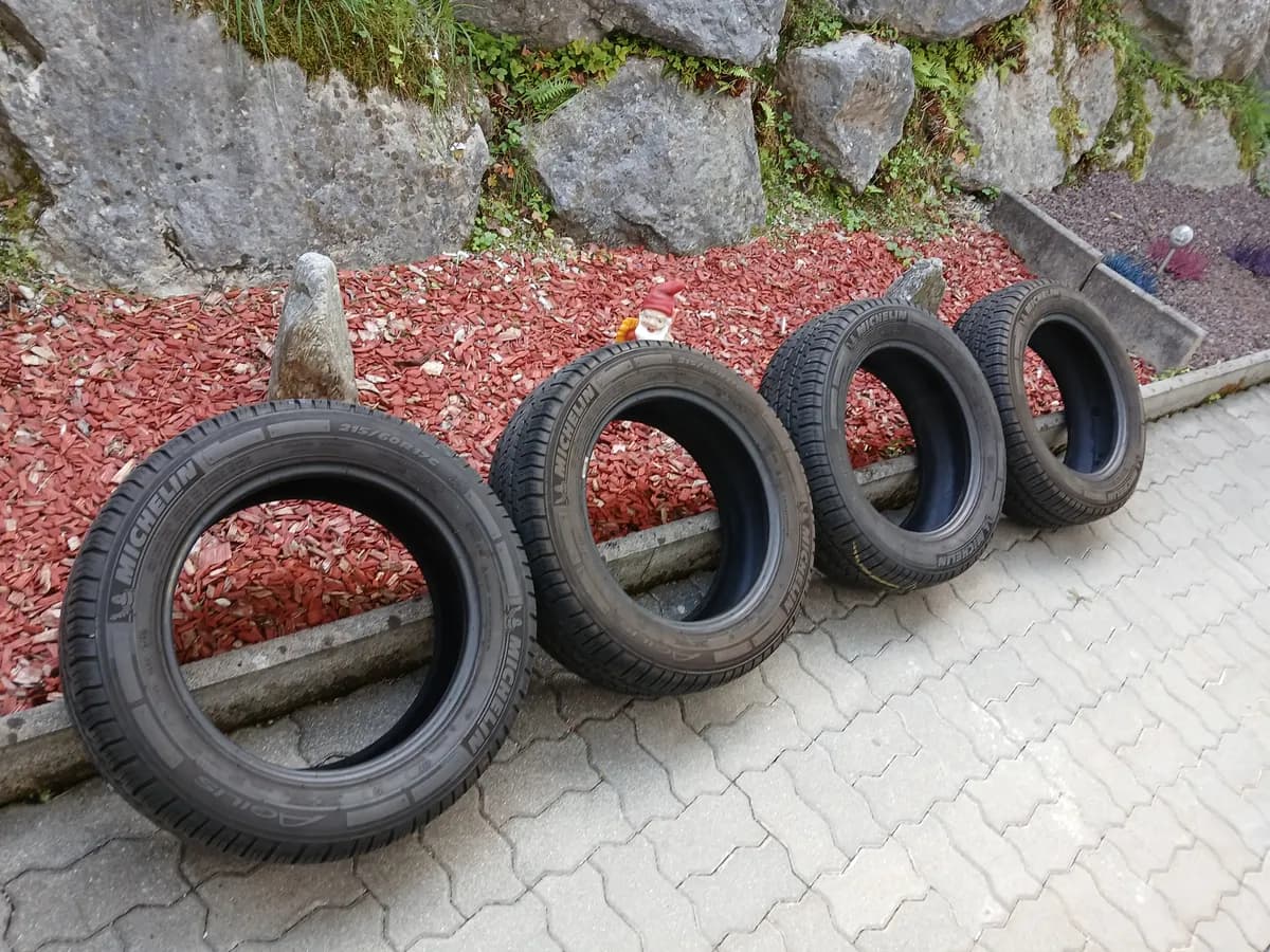 4x Michelin Agilis Sommerreifen 215/60 R17 C 104/102H | TOP Profil (6,8-7,4mm)