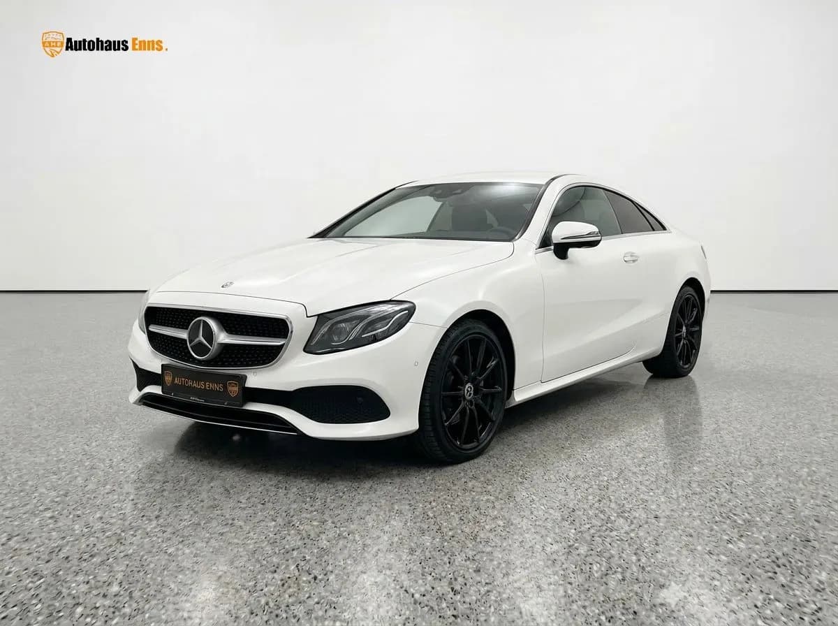 Mercedes-Benz E-220d Automatik / Rückfahrkamera/ Spurhalteassistent/ Automatik / Rückfahrkamera/ Spurhalteassistent/