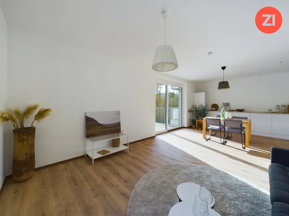 SchĂśne gefĂśrderte 3-Zimmer-Wohnung nahe der Autobahn S10 - Bild 1