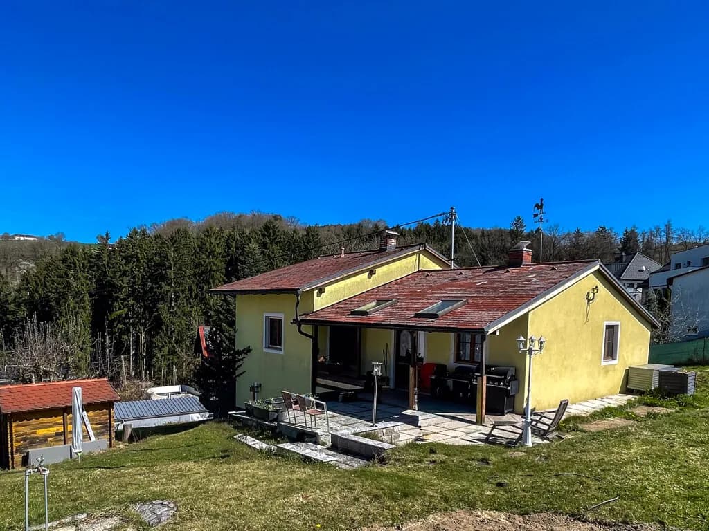 Altenberg - Viel Platz, viel Sonne & Möglichkeiten – Ihr neues Zuhause mit Entwicklungspotenzial - Bild 1
