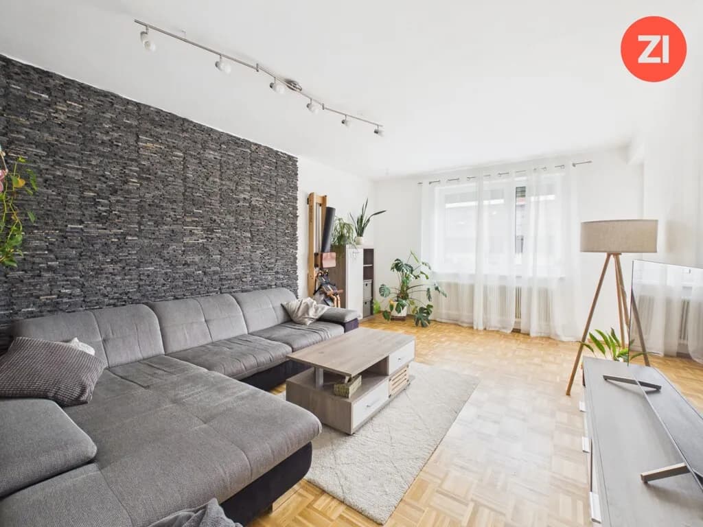 Gut aufgeteilte 4- Zimmer Wohnung mit Loggia - Eferding - Bild 1