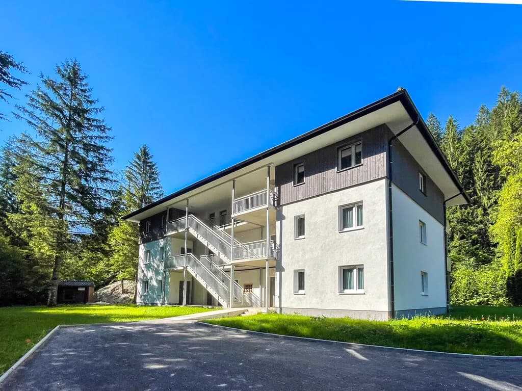 Premium-Apartmenthotel – Renditestarkes Investment in einer Ganzjahres -Destination im Almtal! - Bild 1