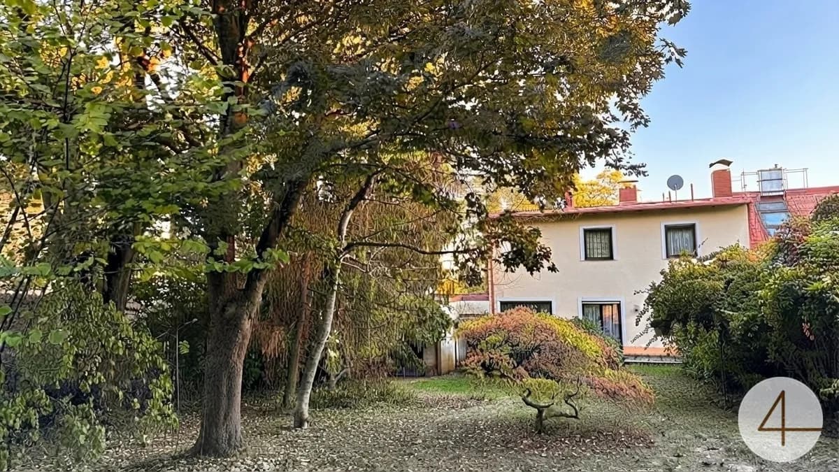 Wohnen im Grünen | Liegenschaft auf 2.700 m² Grundstück