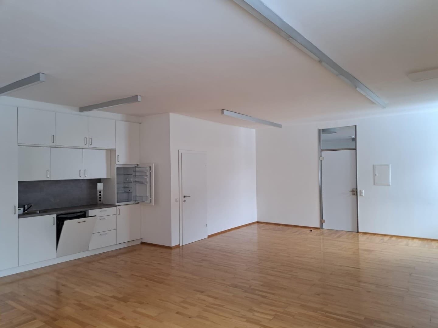 Freie Flächen in der Lederfabrik Linz ab 38 m2 bis 254 m2 Toplage ,viele Parkplätze,, Praxis,