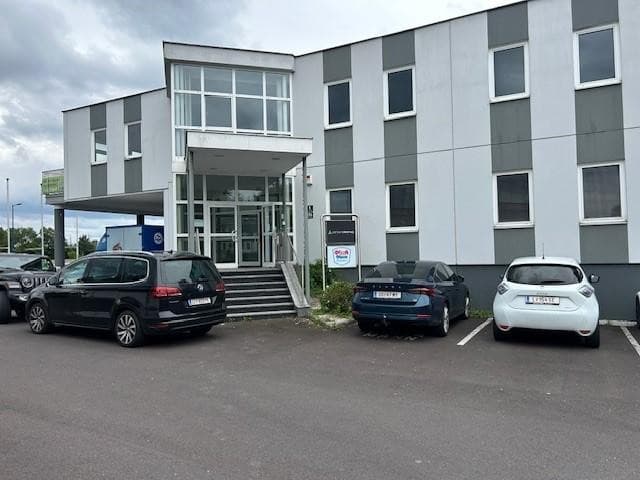 2 Büroflächen in Traun direkt an der B 1 zu vermieten 175 m2 und 170 m2 - Bild 1
