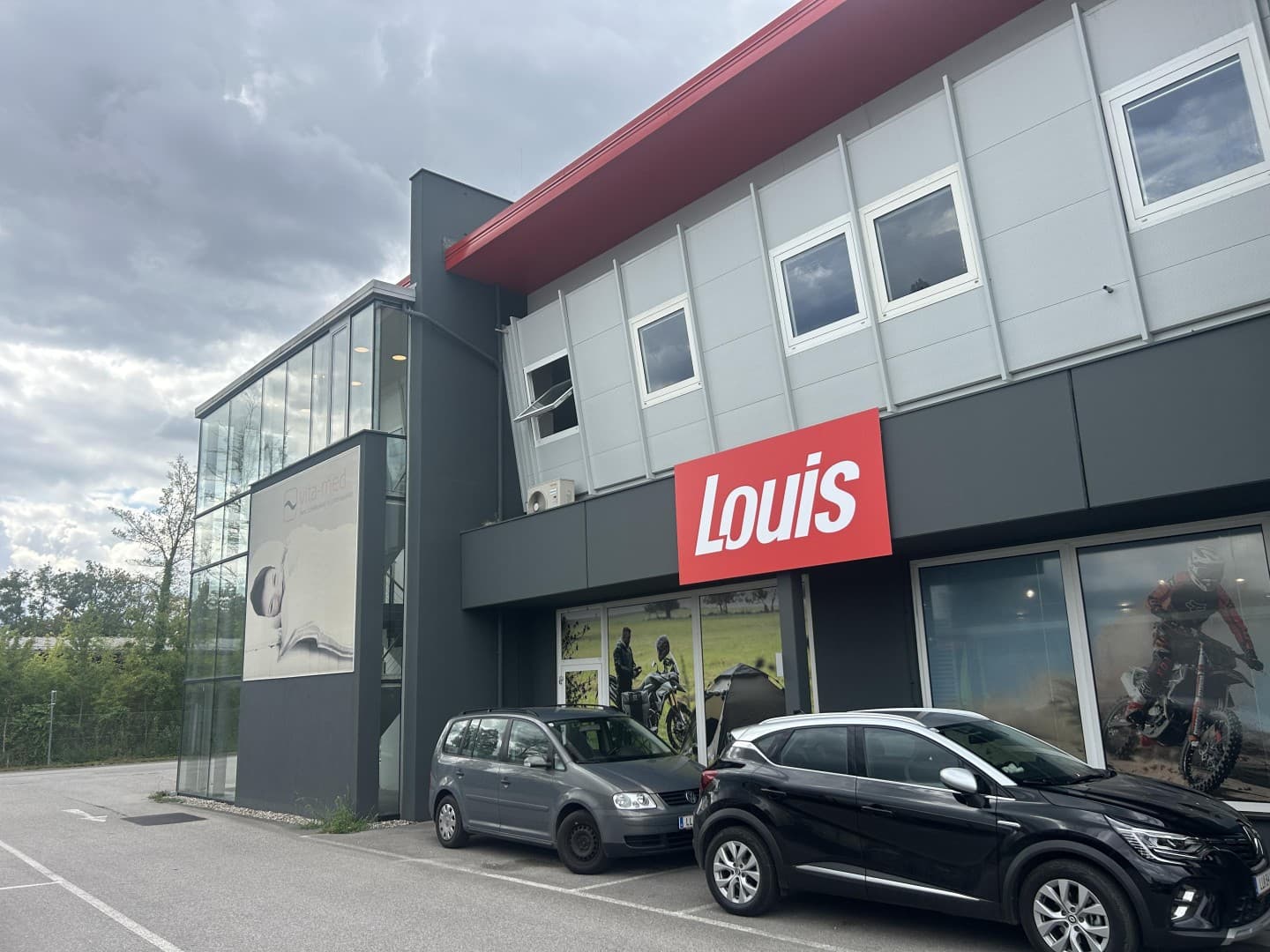 Gewerbeobjekt B5 – Büro- und Lagerflächen zu vermieten Büro könnte geteilt werden - Bild 1