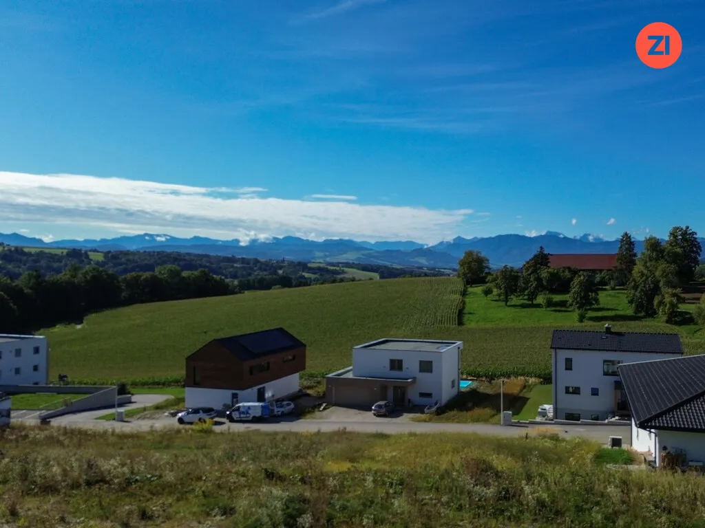 Sonniges 770 m² Baugrundstück in Toplage mit Weitblick in Kremsmünster - Bild 1