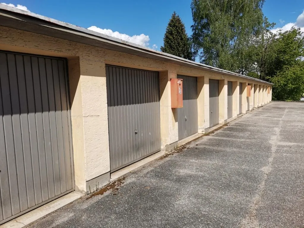 GARAGENBOXEN am AUBERG ab 01.11.2026 zu vermieten