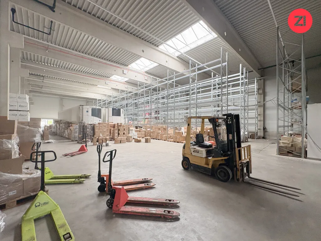 Neuwertige Lagerhalle nahe Salzburger Straße zu mieten - Bild 1