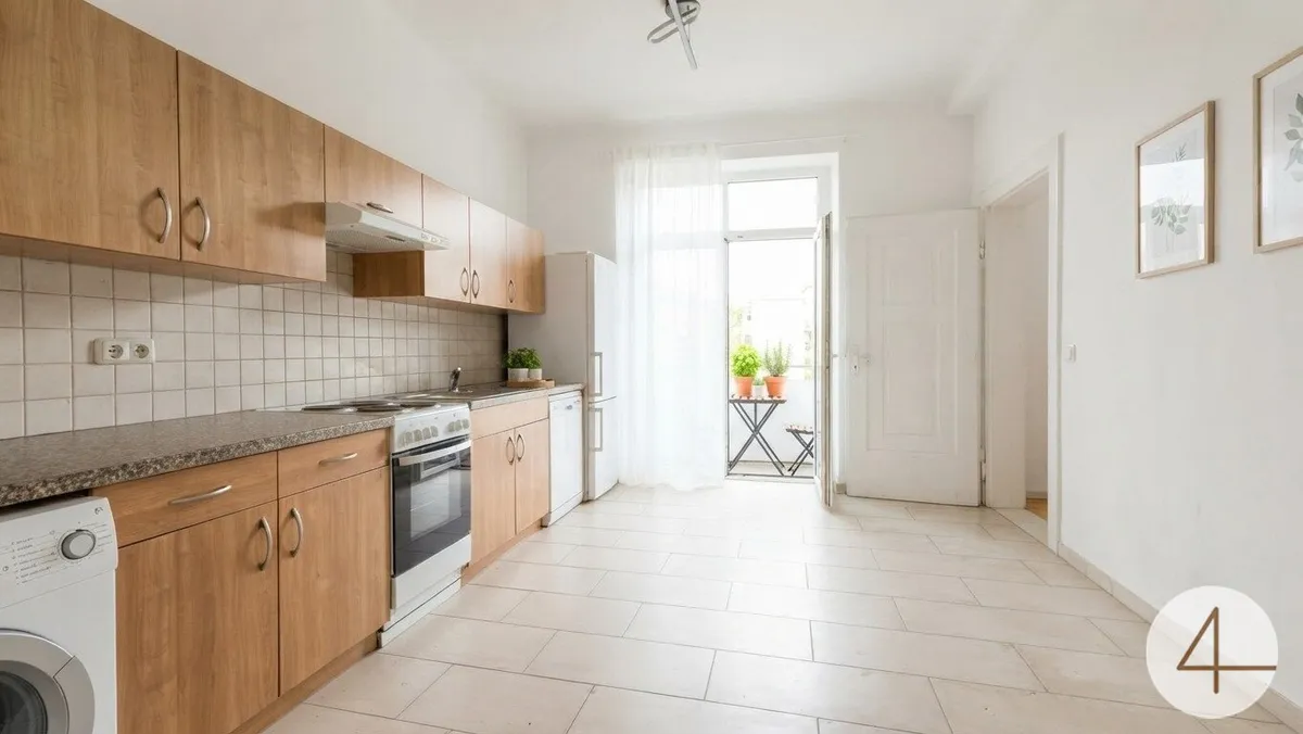 Rarität in Krems: Charmante 3-Zimmer-Stilaltbauwohnung mit Balkon & Lift – nähe Stadtpark - Bild 1