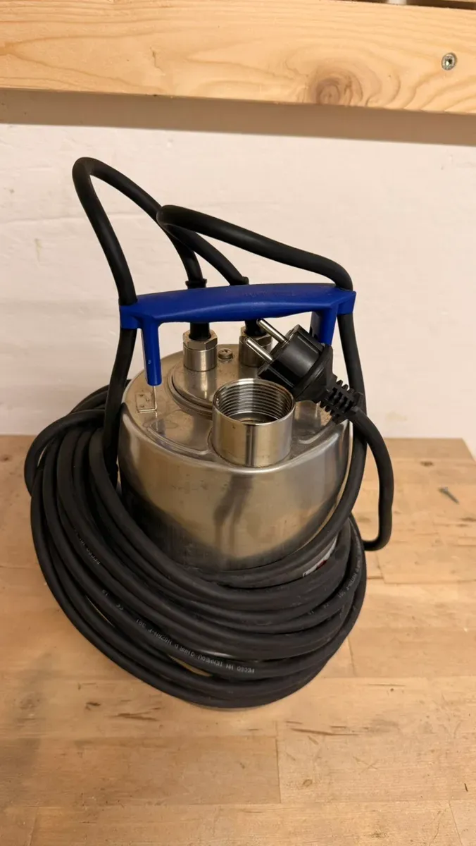 Nowax Schmutzwasser-Tauchpumpe mit Ventilen - Bild 1