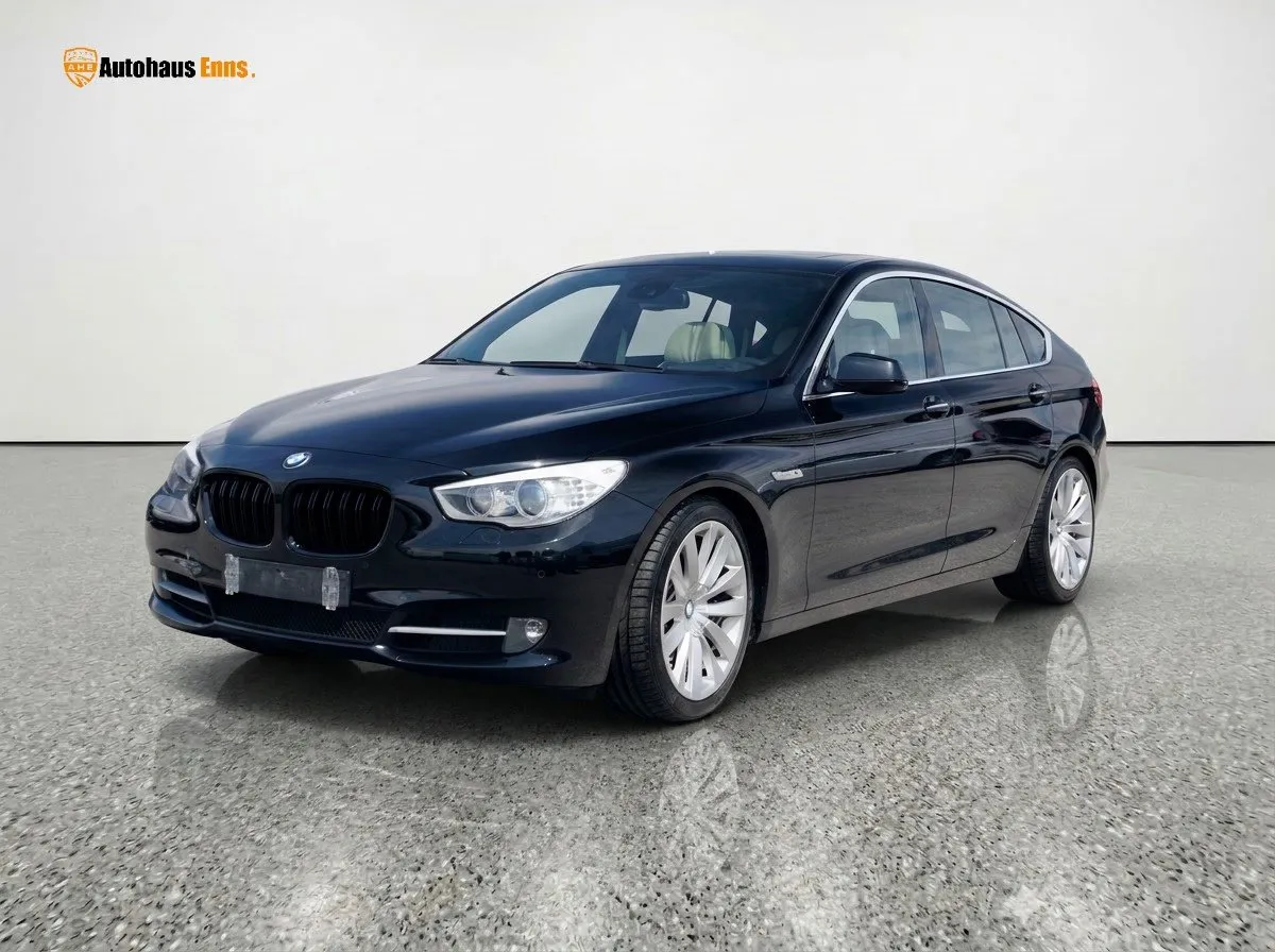 BMW Automatik / Navigation / Leder / Panoramadach / Einparkhilfe - Bild 1