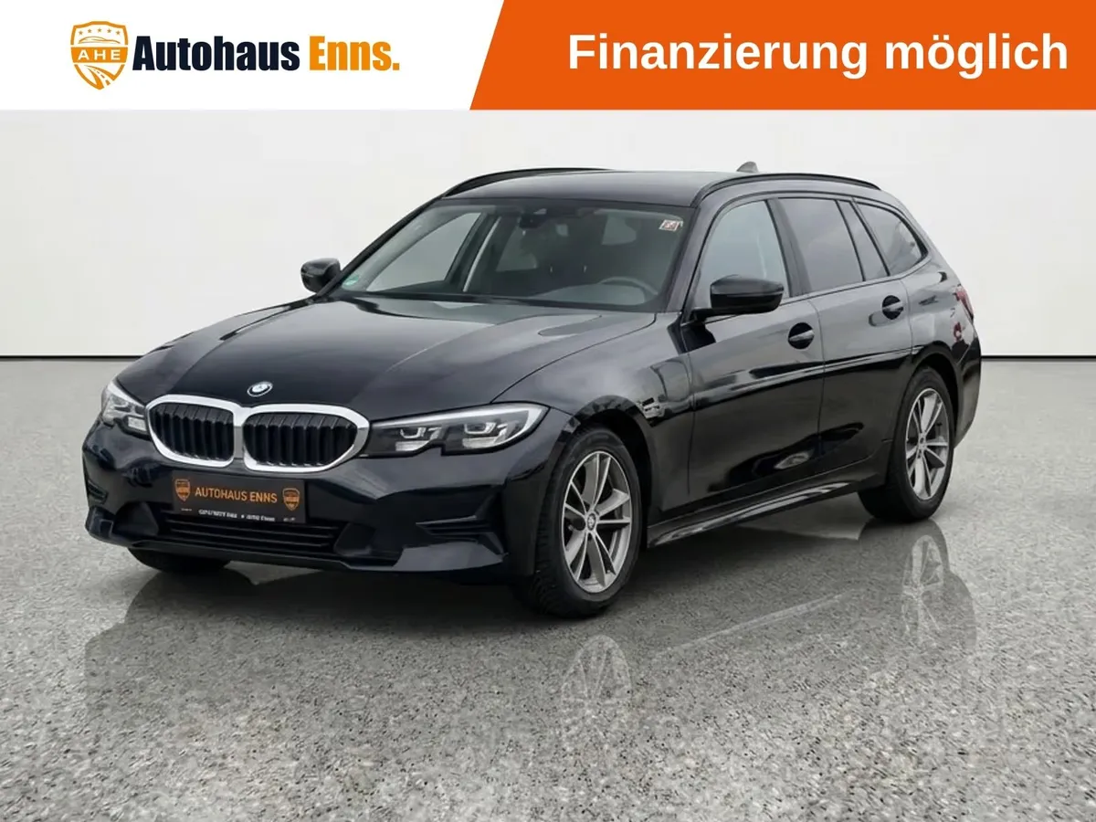 BMW Automatik / Navigation / Klimaautomatik / Sitzheizung / Individual Lenkrad