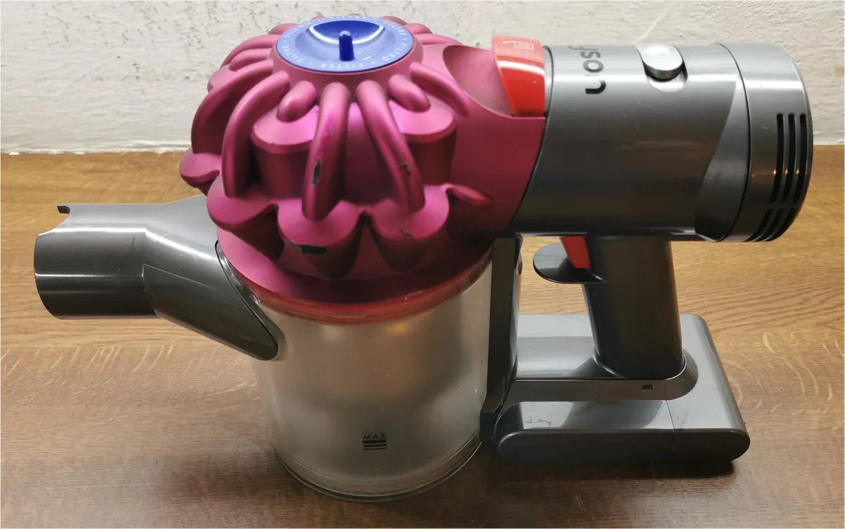 DYSON SV11 Staubsauger