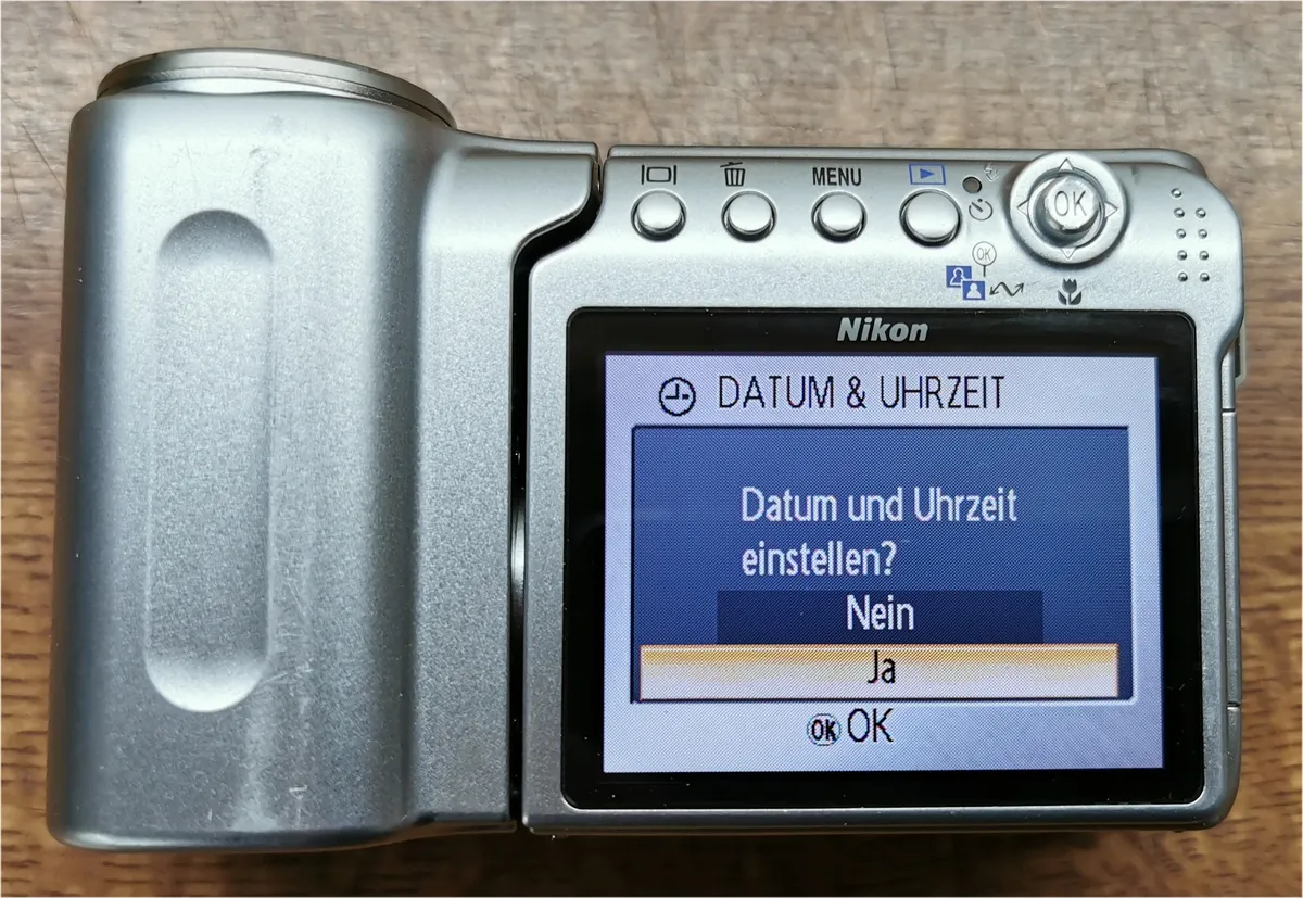 NIKON Coolpix S 4 Kamera - Bild 1